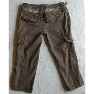 Miss Me. Cargo Capris